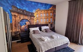 Stivi Luxury Apartments